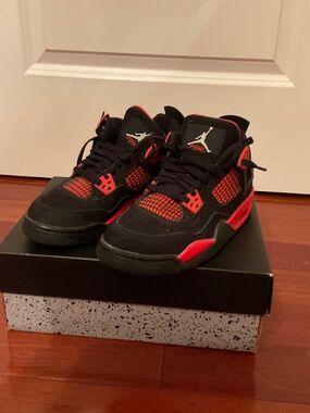 Air Jordan 4 Retro (GS) - Youth Size 5